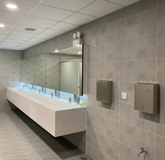 Spa cao câp Vạn Phúc sử dụng phụ kiện Mediclinic