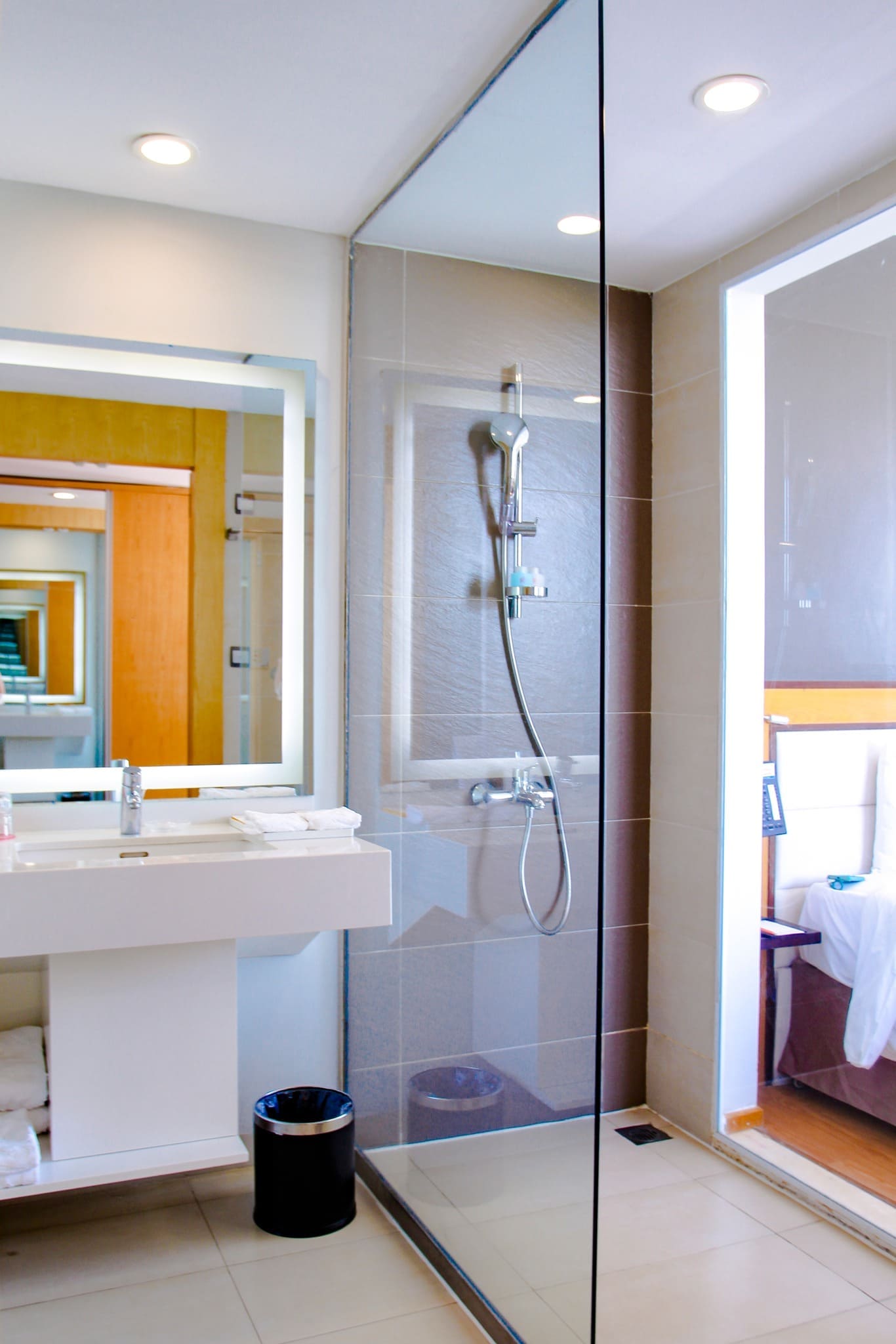 Chung cư Green Stars – Cổ Nhuế  sử dụng thiết bị nhà tắm Mediclinic