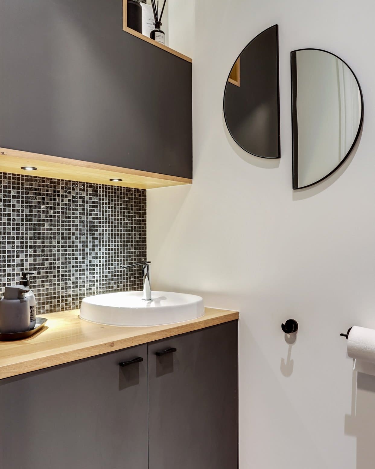 Khách sạn Hoàng Gia – Thái Thịnh – Lavabo & phụ kiện Roca