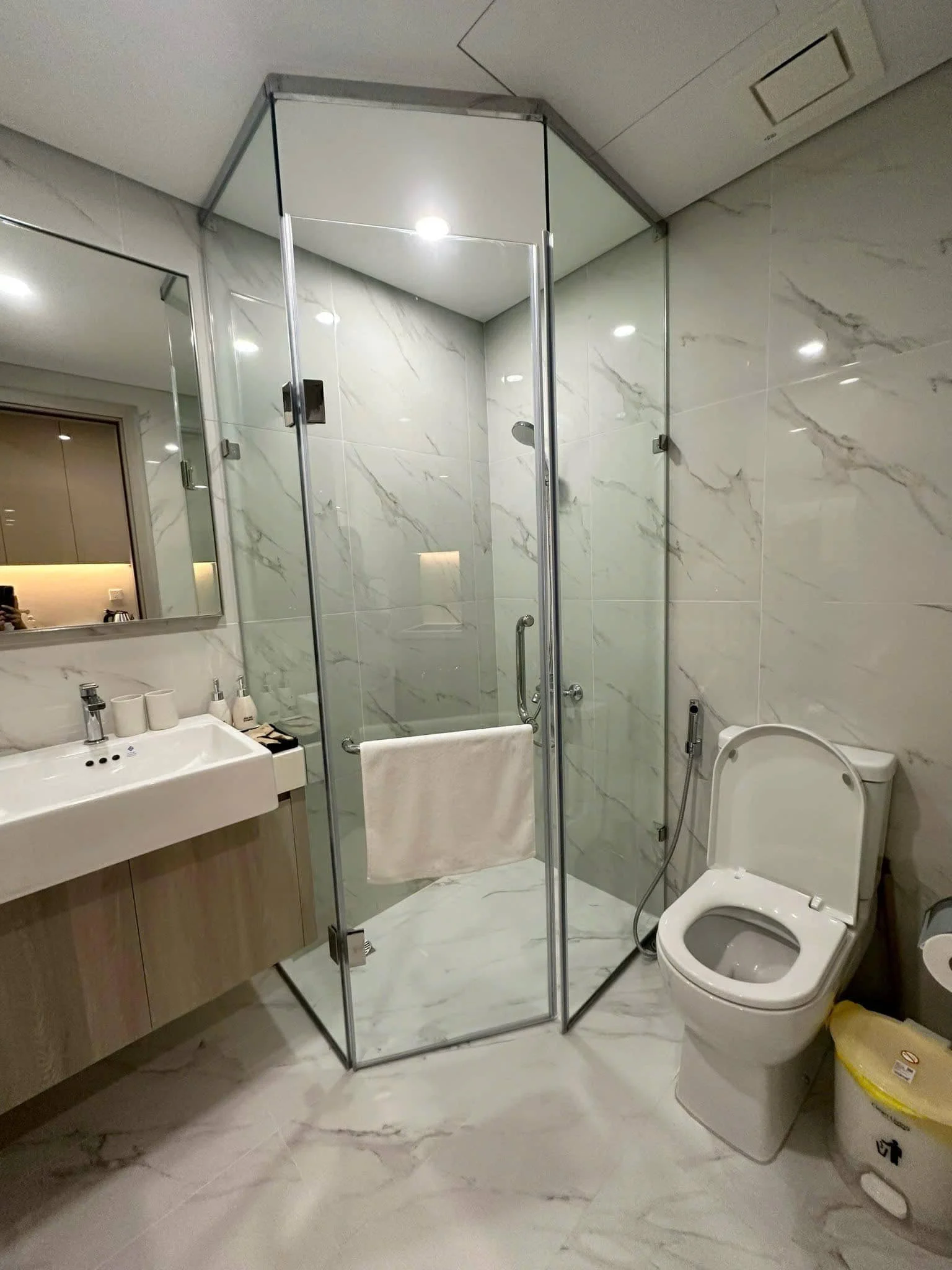 Biệt thự Giảng Võ sử dụng thiết bị vệ sinh Roca