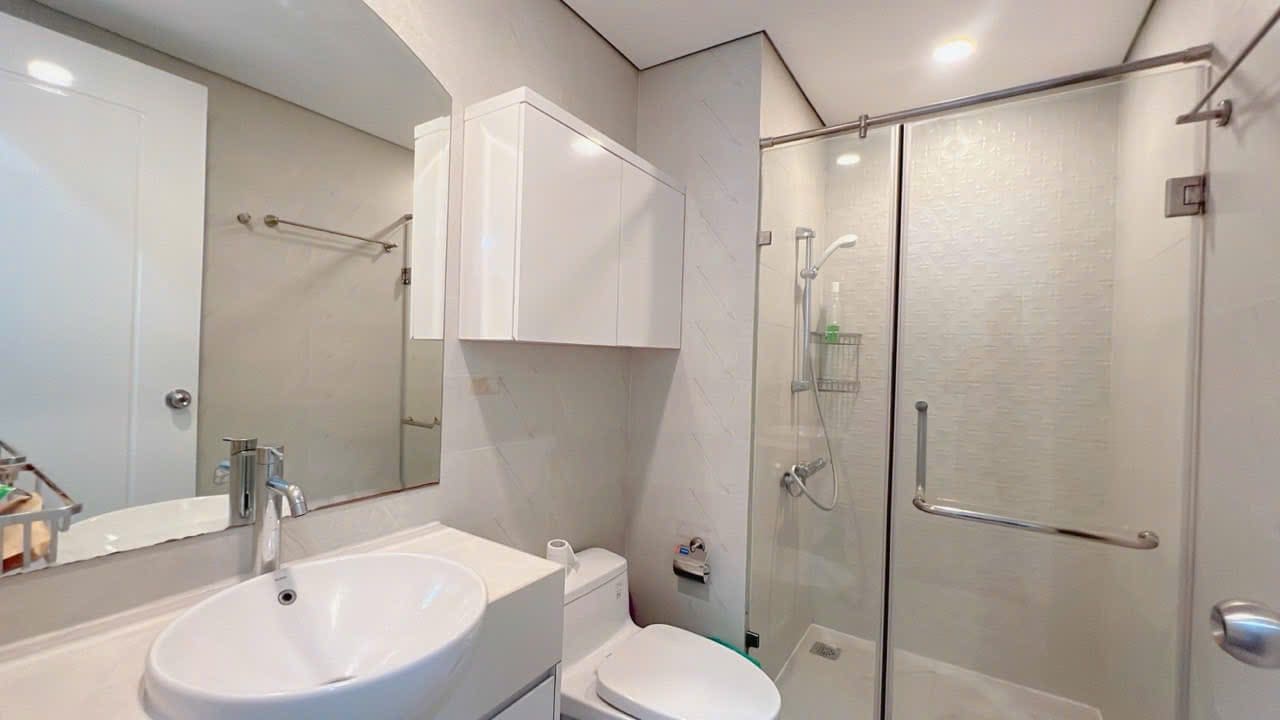 Chung cư Metropolis lắp đặt thiết bị vệ sinh Roca