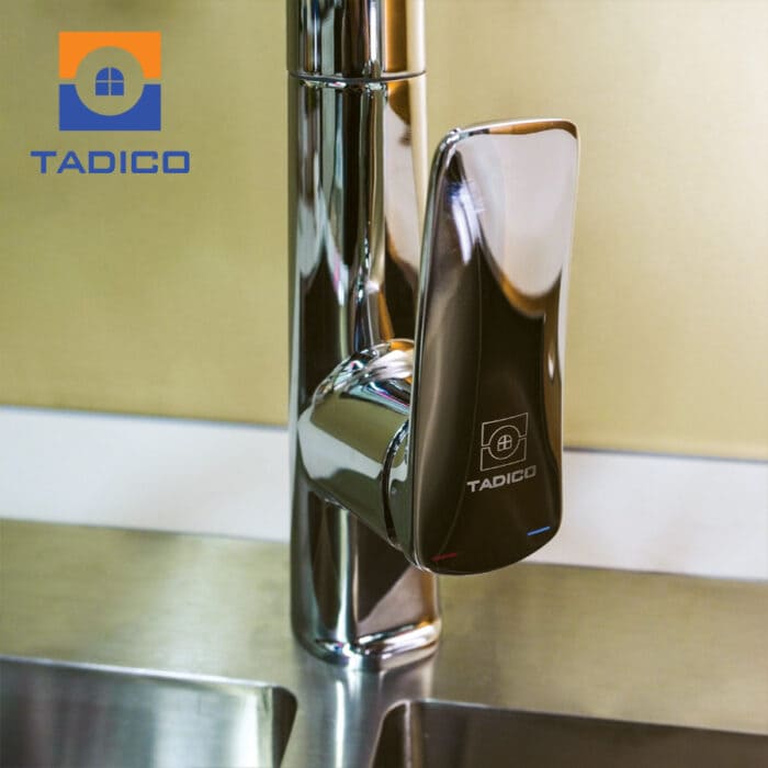 Vòi rửa chén nóng lạnh Tadico LUX-VRB.03