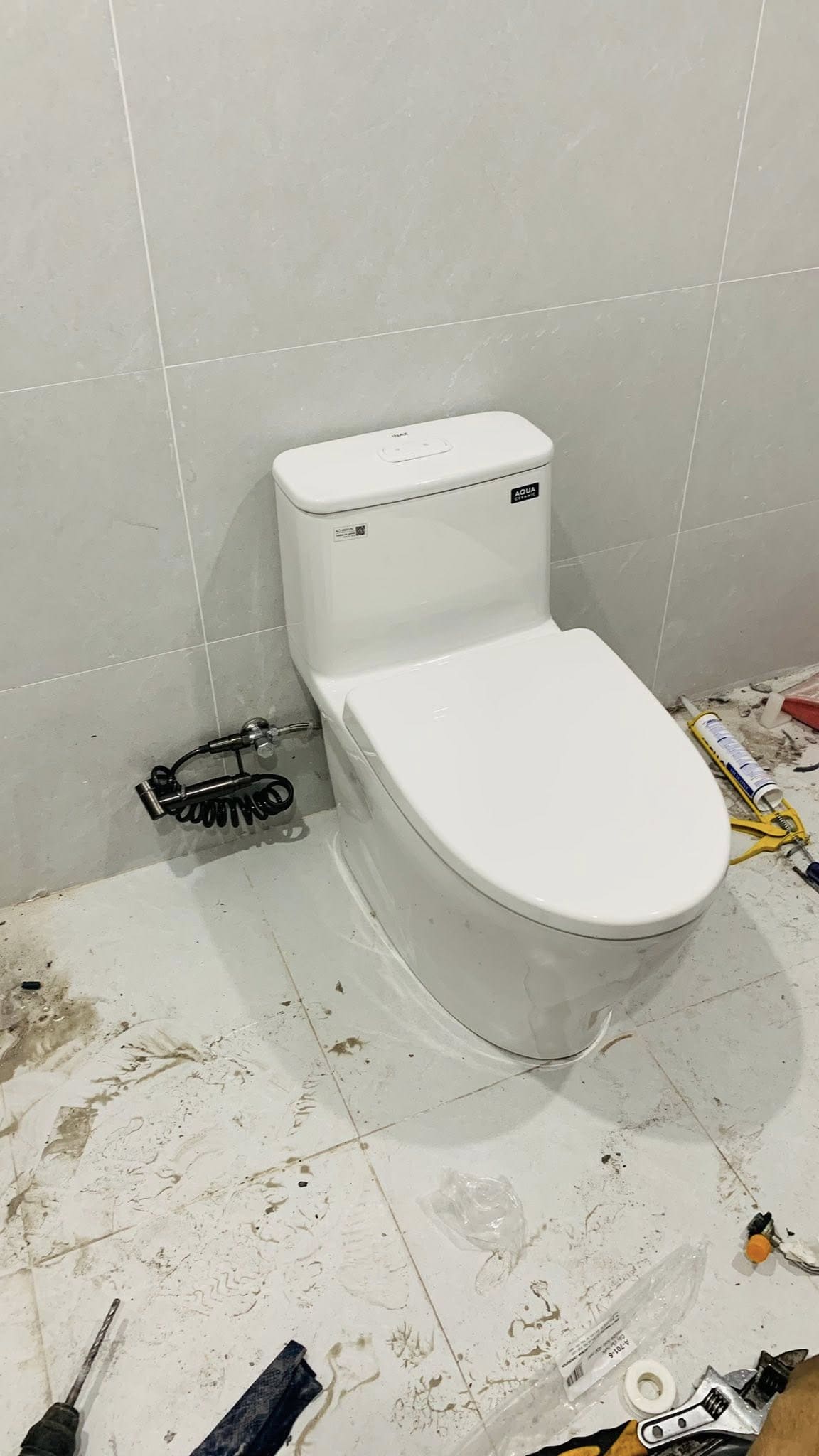 Bồn cầu Inax được lắp đặt tại nhà dân tại các xã thuộc huyện Trần Văn Thời, Thới Bình