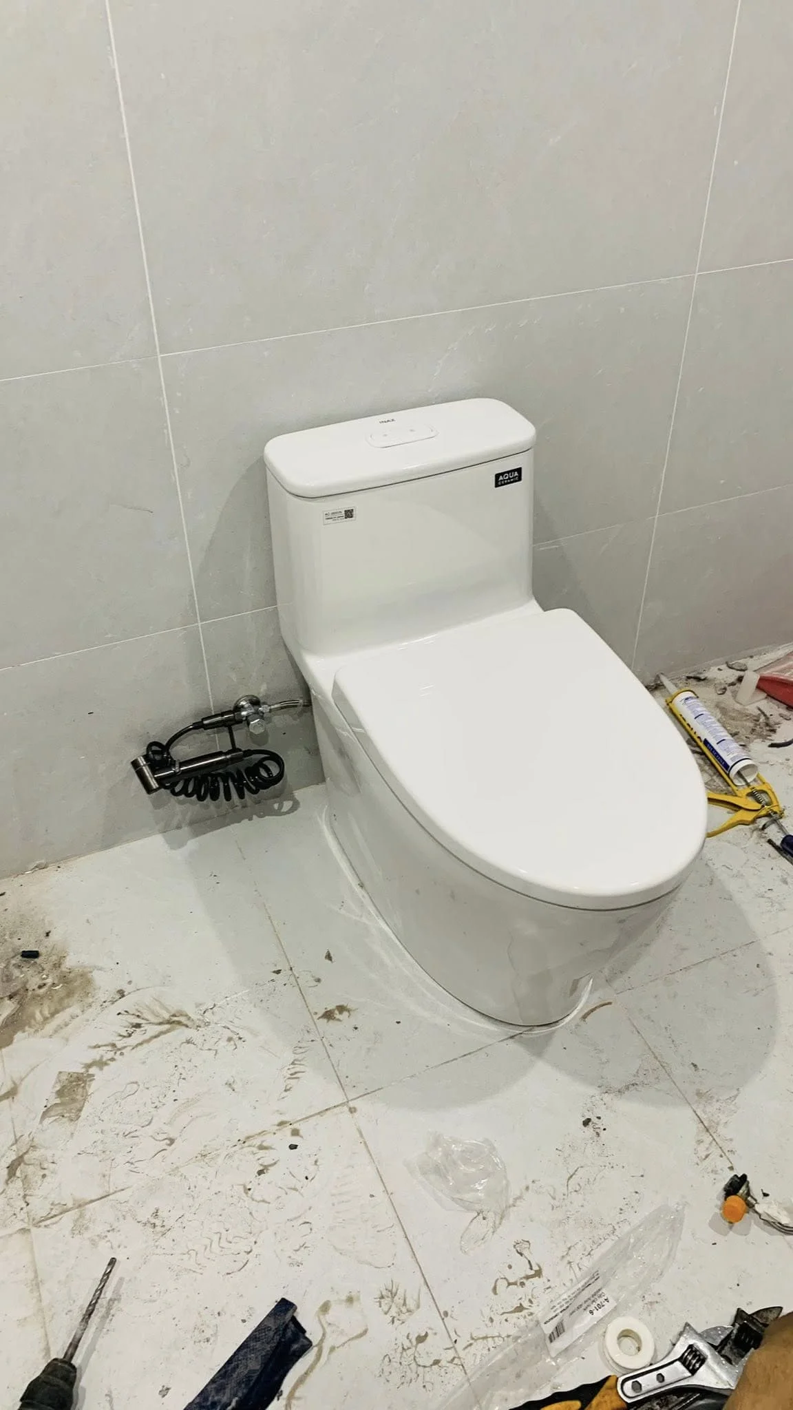 Bồn cầu Inax được lắp đặt tại nhà dân tại các xã thuộc huyện Trần Văn Thời, Thới Bình
