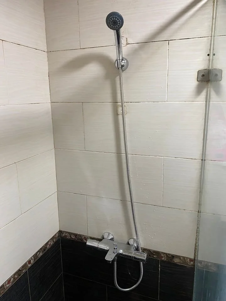 Sen tắm nhiệt độ Inax tại nhà dân tại Sa Đéc và Hồng Ngự