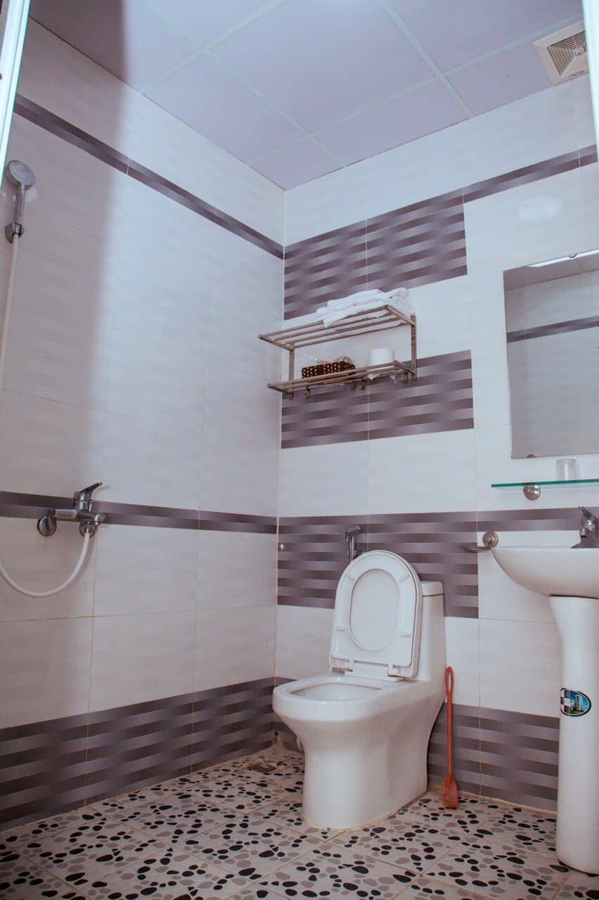 Thiết bị vệ sinh Inax lắp đặt tại nhà nghỉ, homestay tại Kon Chiêng, Mang Yang