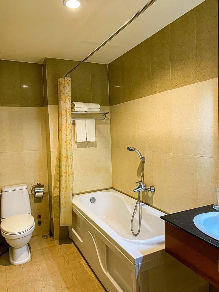 Thiết bị vệ sinh TOTO tại nhà nghỉ, homestay tại khu du lịch sinh thái Ba Khan, Đà Bắc