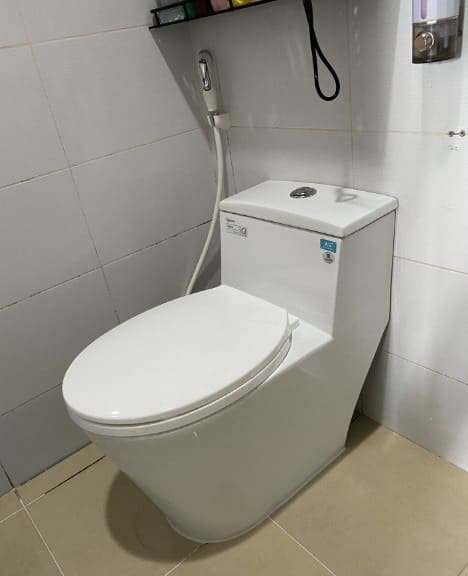 Bồn cầu V823 lắp tại các hộ gia đình tại Tam Kỳ, Điện Bàn