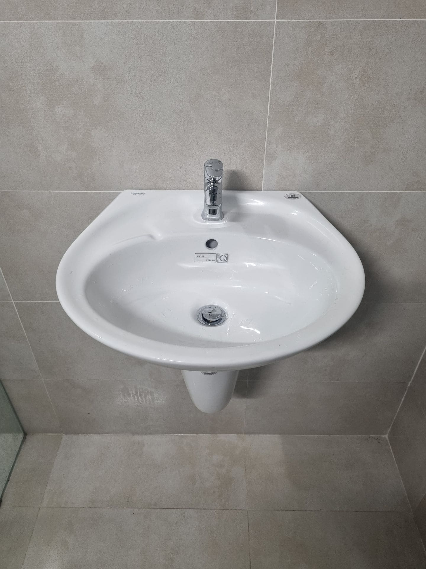 Chậu vòi Viglacera lắp tại nhà dân và công trình nông thôn mới tại Mỹ Tú, Ngã Năm