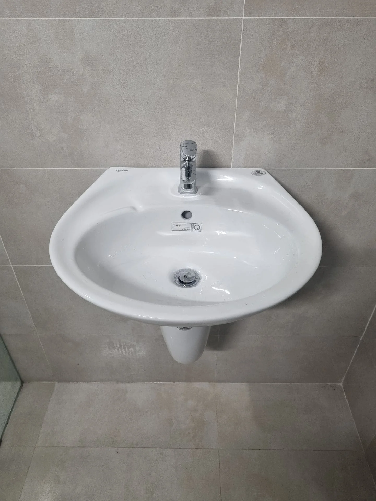 Chậu vòi Viglacera lắp tại nhà dân và công trình nông thôn mới tại Mỹ Tú, Ngã Năm