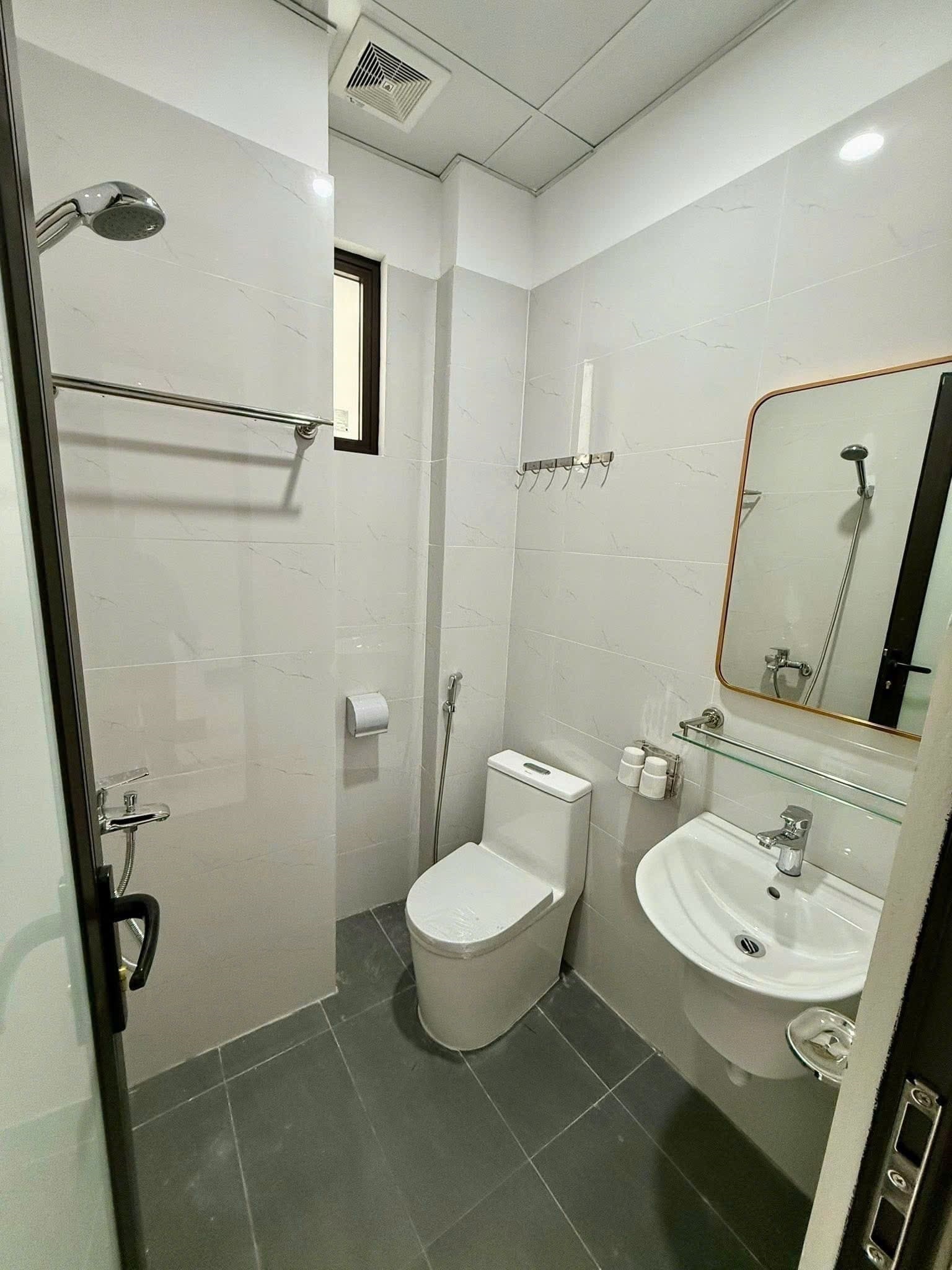 Thiết bị vê sinh Inax tại homestay du lịch sinh thái tại Vân Hồ, Mường La