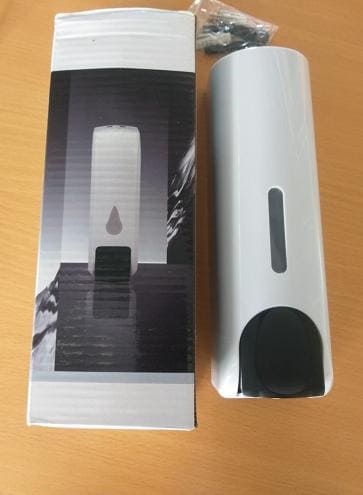 Hộp xịt xà phòng treo tường nhựa TranCan TC 400