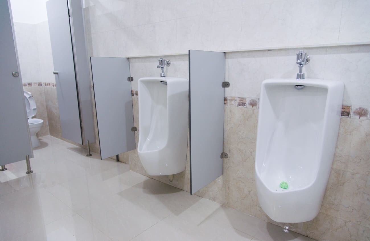 Thiết bị vệ sinh chính hãng tại công trình công cộng tại Mang Thít, Tam Bình