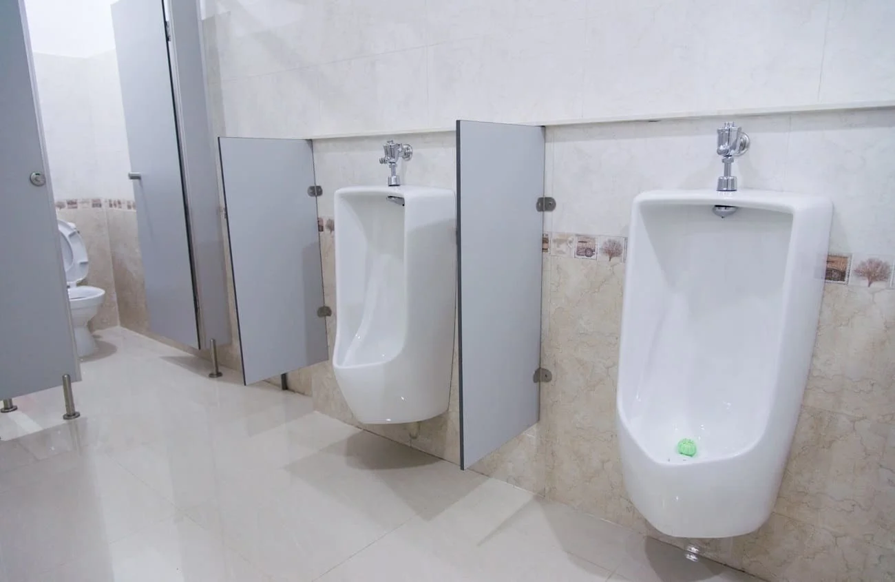 Thiết bị vệ sinh chính hãng tại công trình công cộng tại Mang Thít, Tam Bình