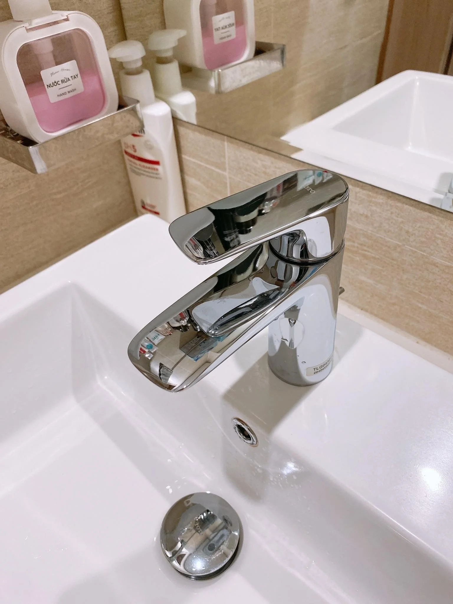 Vòi chậu Inax LFV-612S tại khách sạn, nhà nghỉ tại Nghĩa Lộ, Văn Chấn