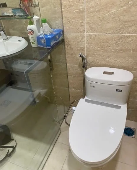 Bồn cầu nắp rửa cơ Inax tại nhà dân, nhà phố tại TP. Long Xuyên, Châu Đốc
