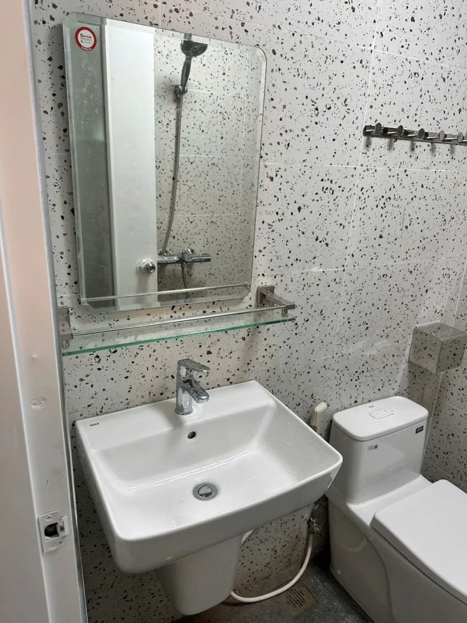 Thiết bị vệ sinh Inax tại khách sạn khu Tây Sơn, Tuy Phước, Phù Mỹ