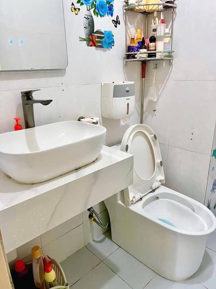 Thiết bị vệ sinh inax tại nhà dân, nhà phố khu An Nhơn, Hoài Nhơn