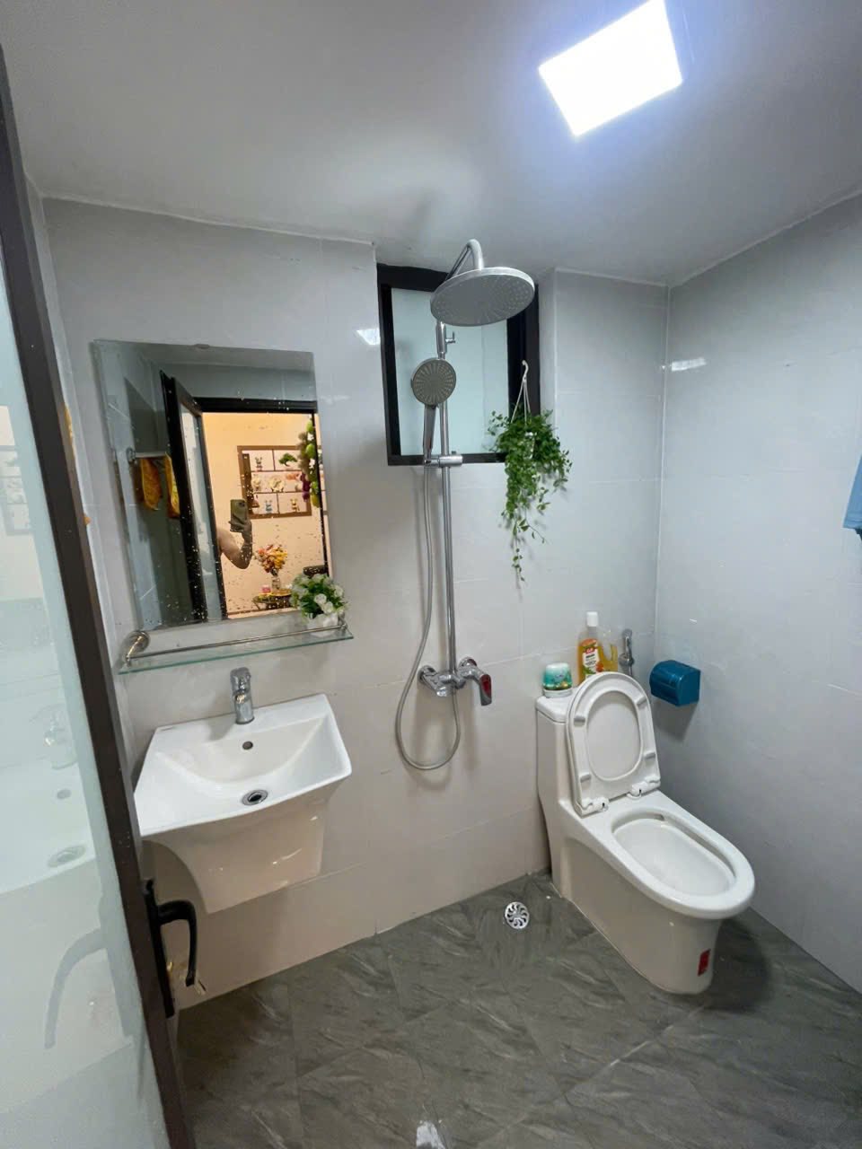 Thiết bị vệ sinh chĩnh hãng tại khách sạn, nhà nghỉ tại Bến Cát, Tân Uyên