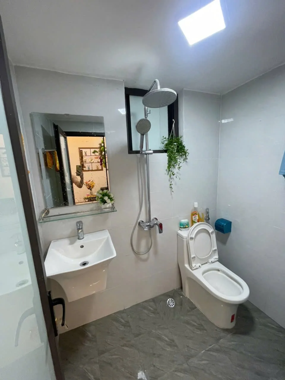 Thiết bị vệ sinh chĩnh hãng tại khách sạn, nhà nghỉ tại Bến Cát, Tân Uyên