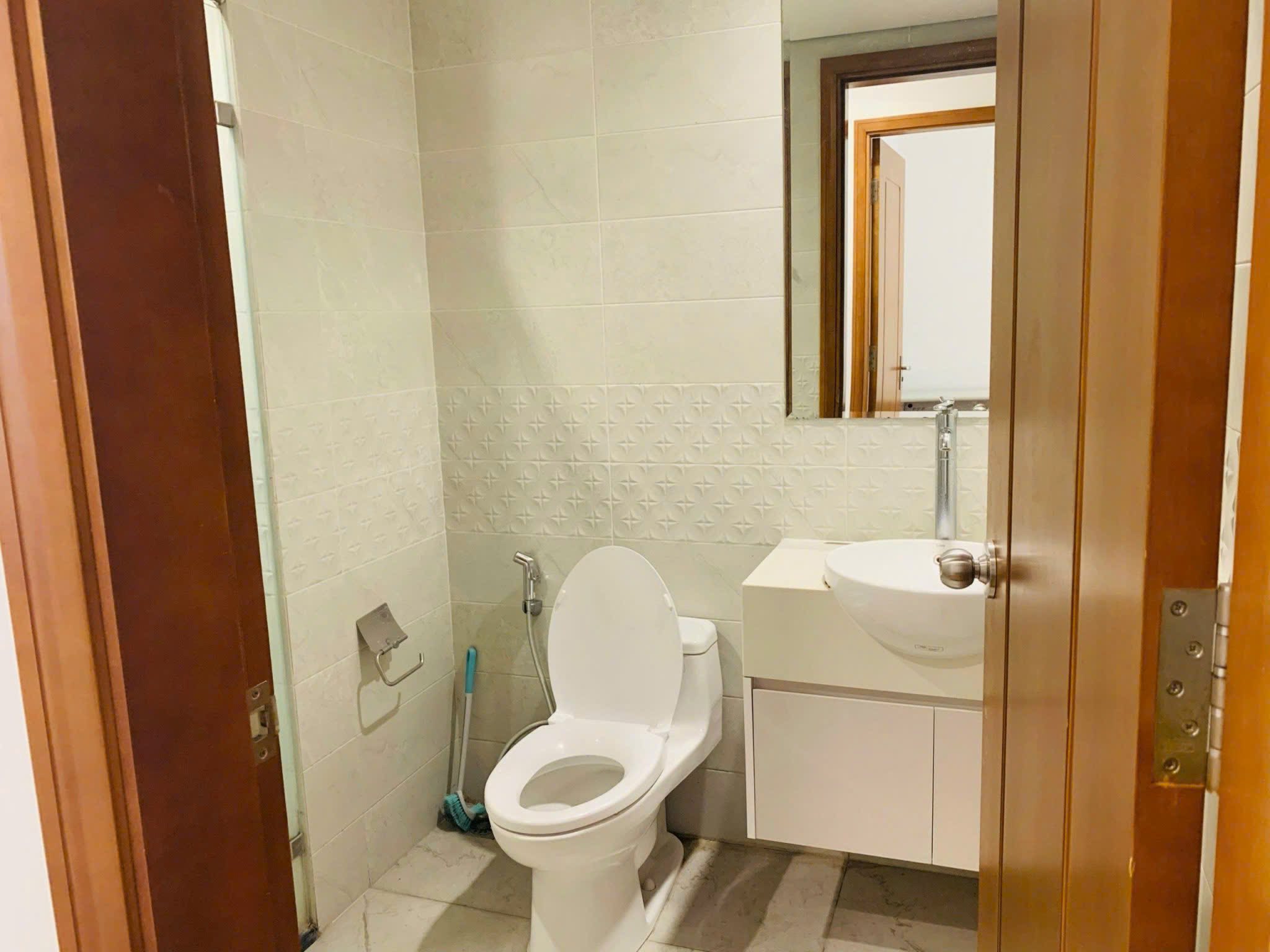 Thiết bị vệ sinh TOTO nhà phố, biệt thự tại Quận Ninh Kiều, Cái Răng, Bình Thủy