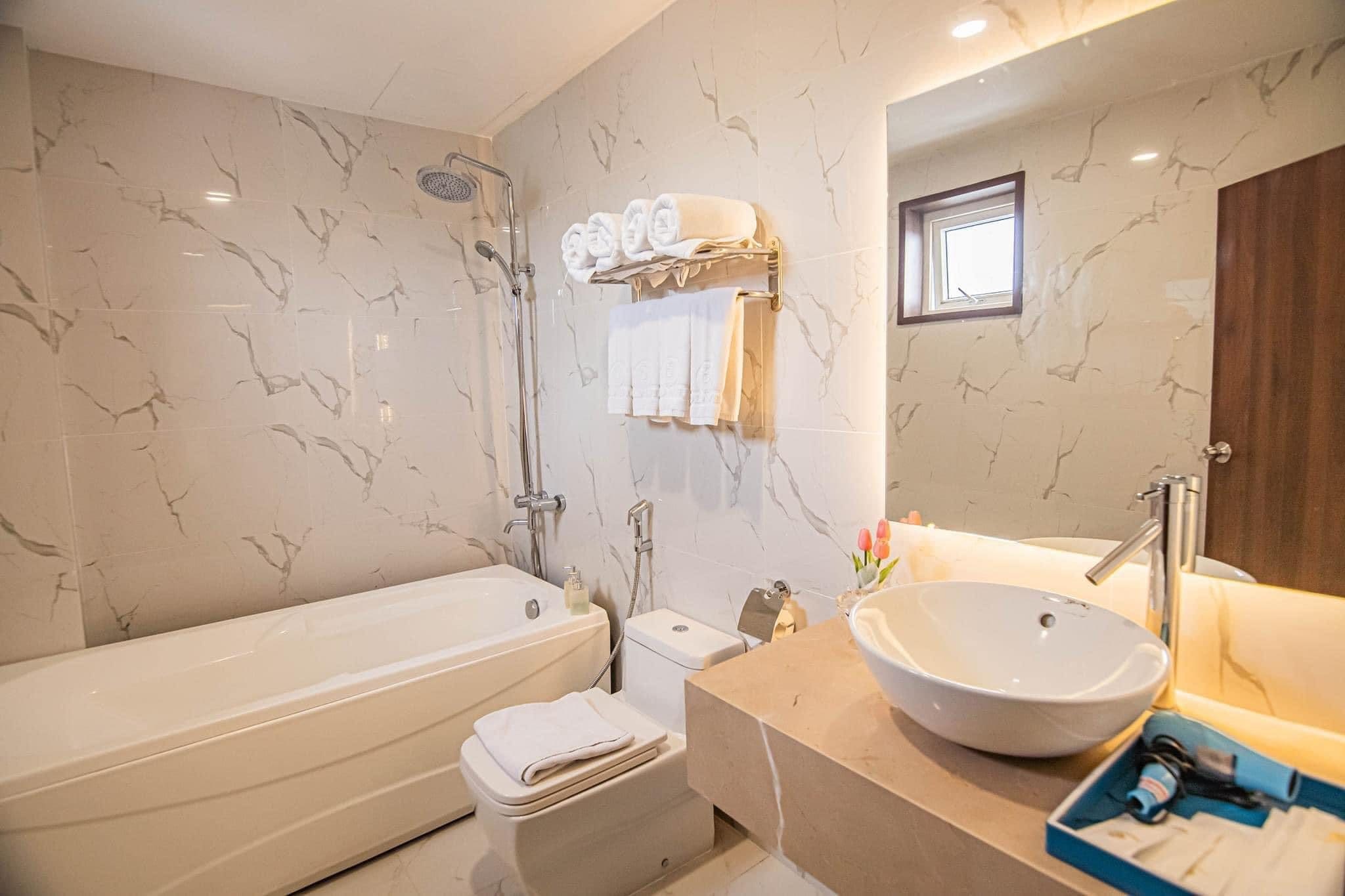 Thiết bị vệ sinh tại khách sạn, resort tại Ngũ Hành Sơn, Sơn Trà