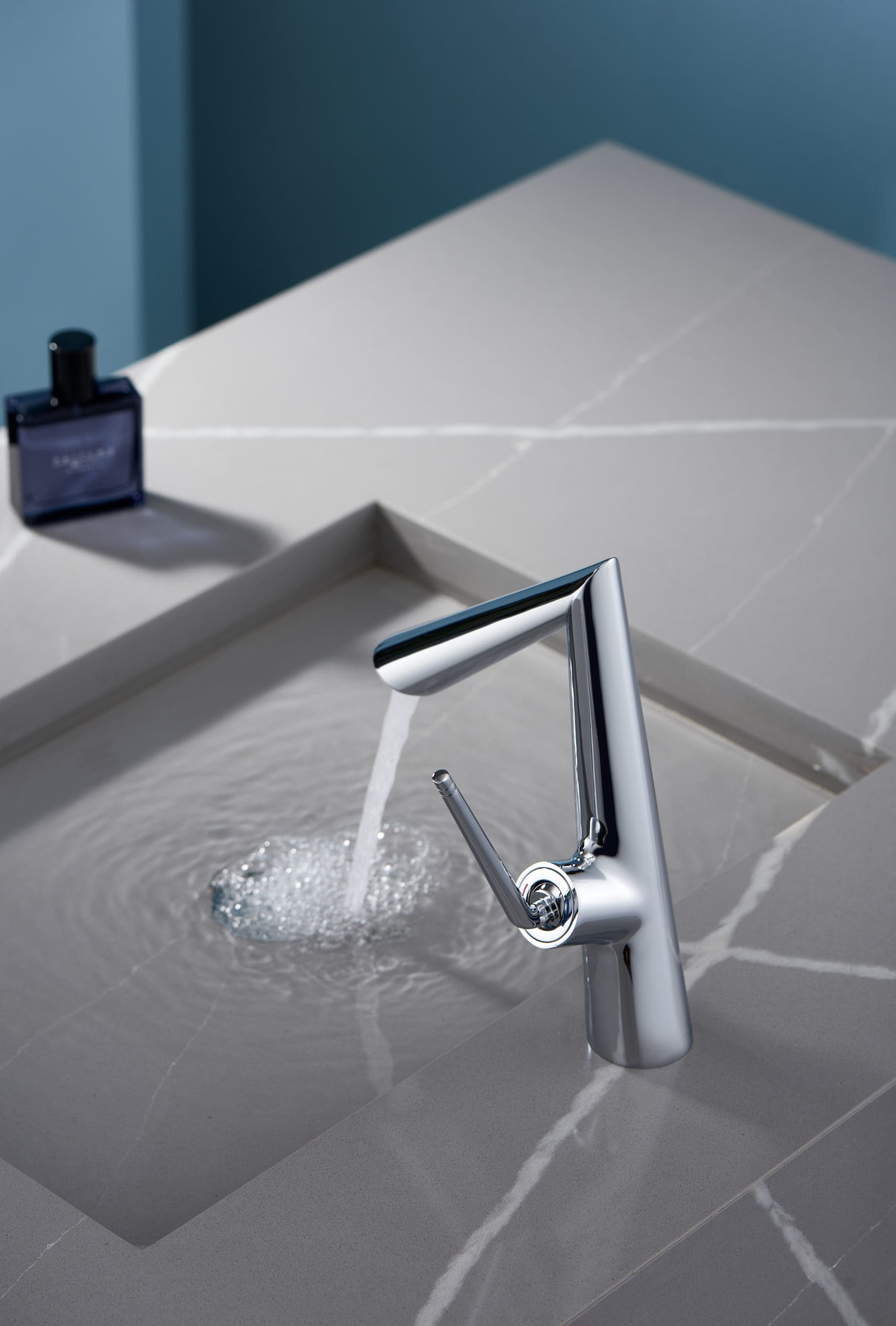 Vòi chậu rửa 1 lỗ nước lạnh Karat EF-04-622-50