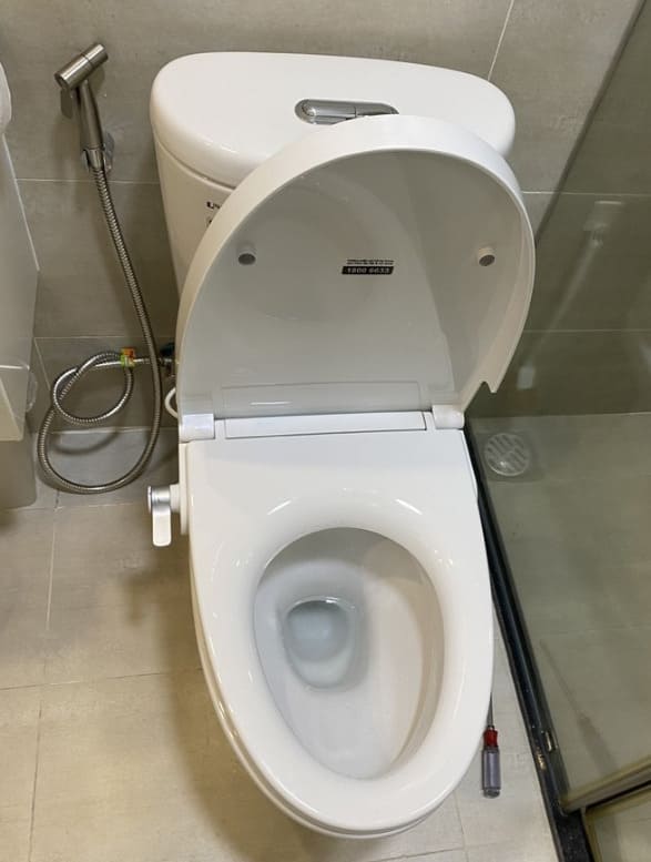 Ai nên sử dụng nắp rửa cơ Inax?