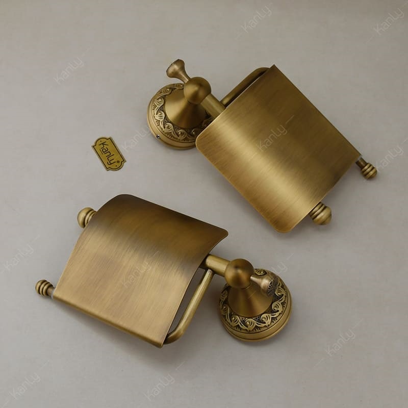  Ấn tượng đầu tiên đến từ chất liệu đồng nguyên khối