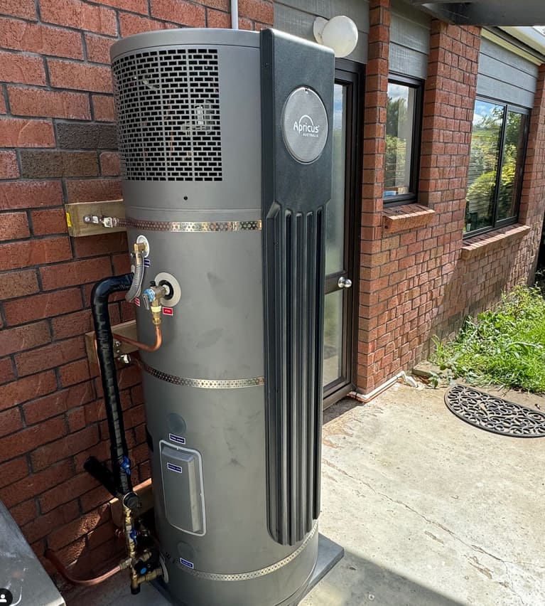 Apricus heat Pump 260L