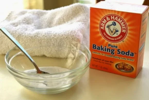baking-soda-khu-mui-hoi-bon-tieu