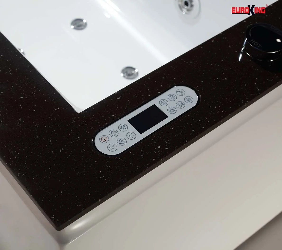bảng điều khiển trên bồn tắm massage EU-1505.