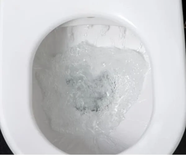 Bồn cầu chảy nước liên tục