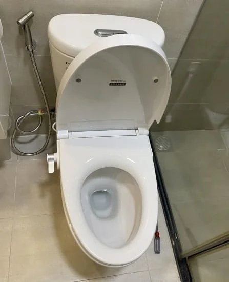 Bồn cầu inax kết hợp lắp rửa cơ inax mang đến nhiều tiện ích cho người dùng