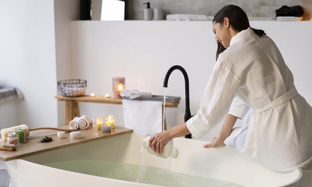 Bồn tắm mang “Spa” về nhà với các bí quyết thư giãn
