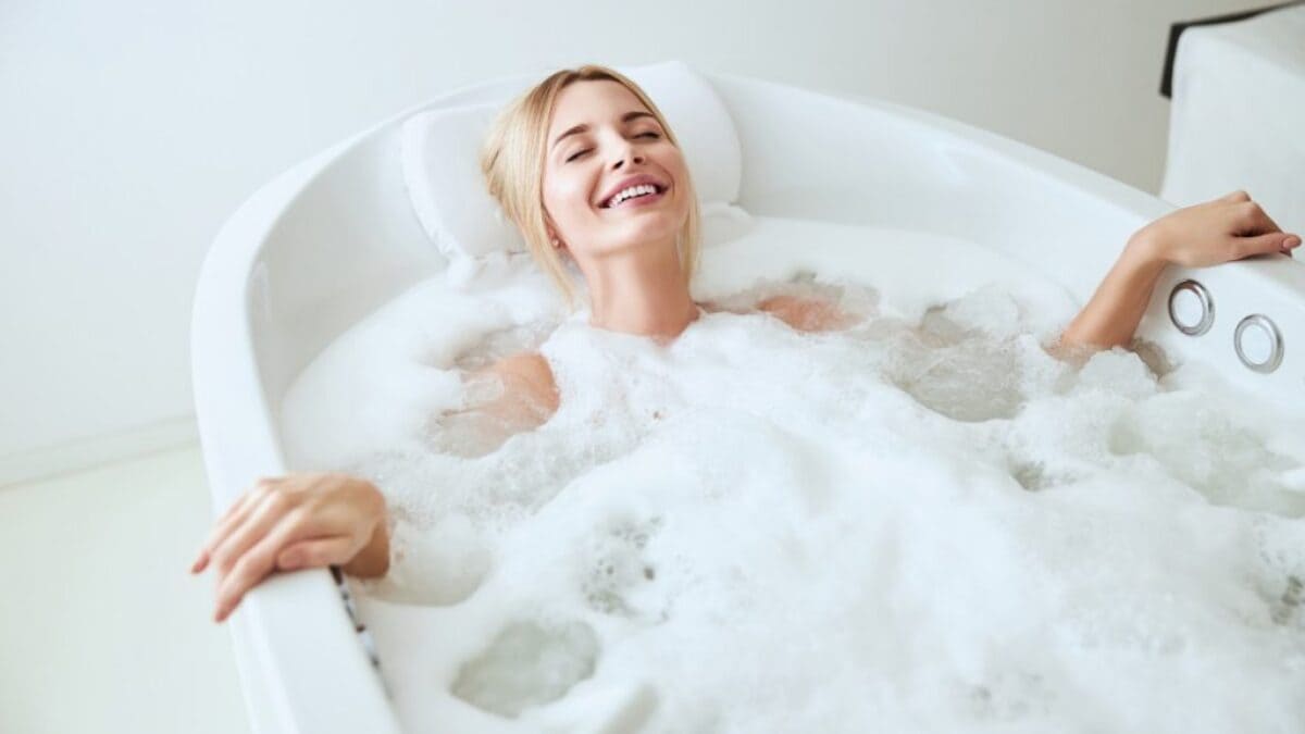 Bồn tắm Roca phù hợp với ai?