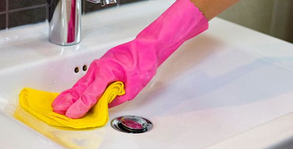 Các bước làm sạch nhà vệ sinh 