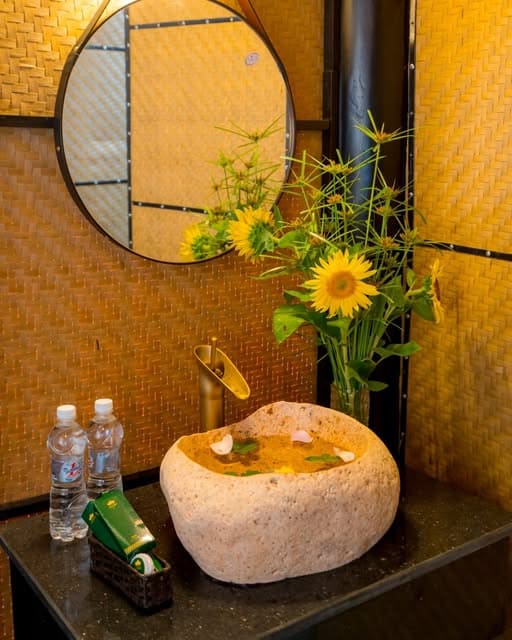 Chậu đá Kanly tại homestay ở Đà Lạt