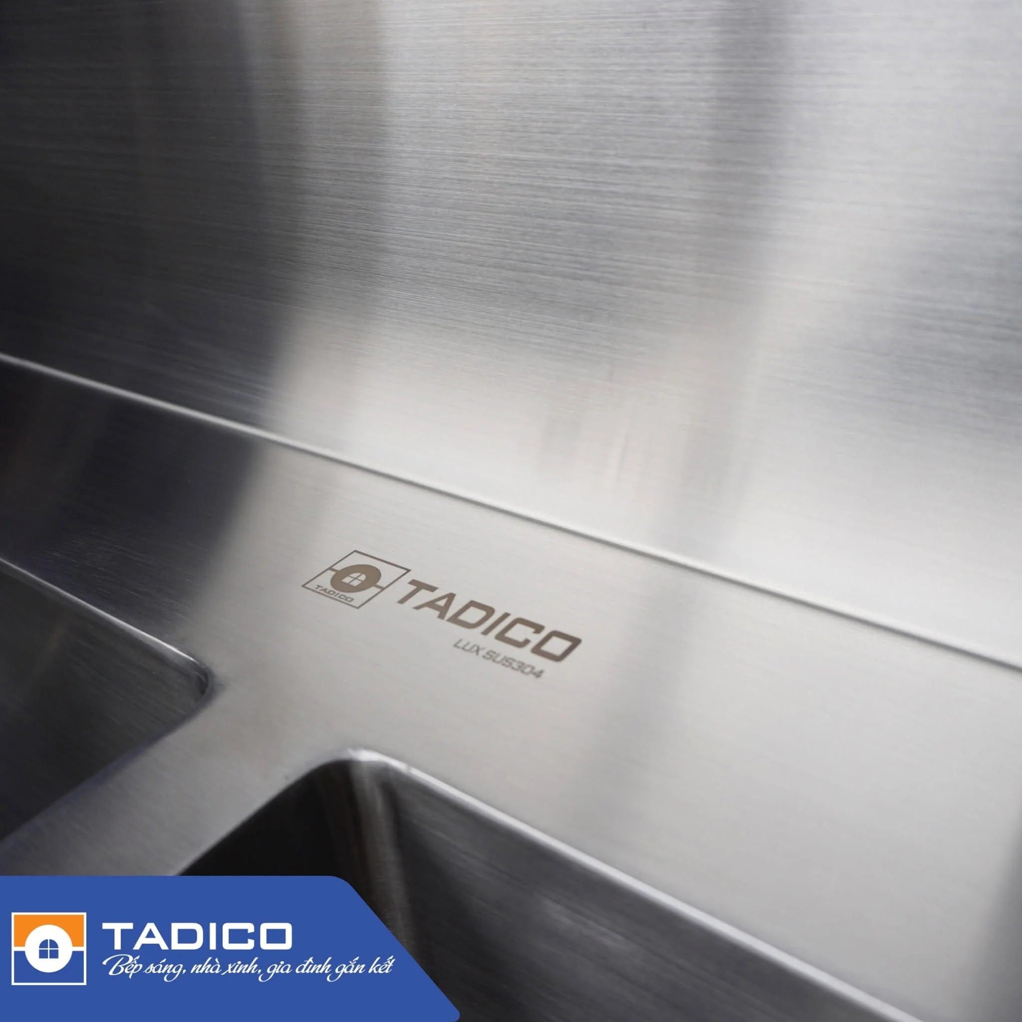 Chất liệu inox cao cấp, bền đẹp theo thời gian