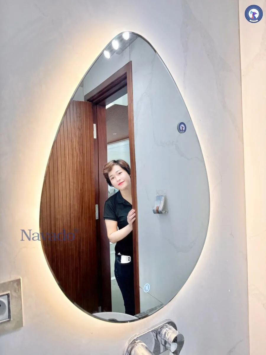 Gương soi nhà tắm trang trí
