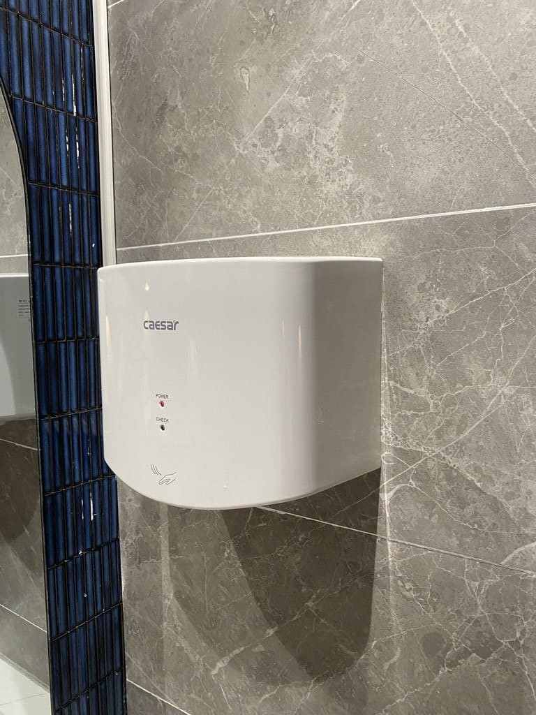 Hình ảnh thực tế máy sáy tại nhà khách 