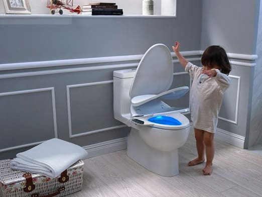 Lý do bạn nên mua lắp bồn cầu điện tử 