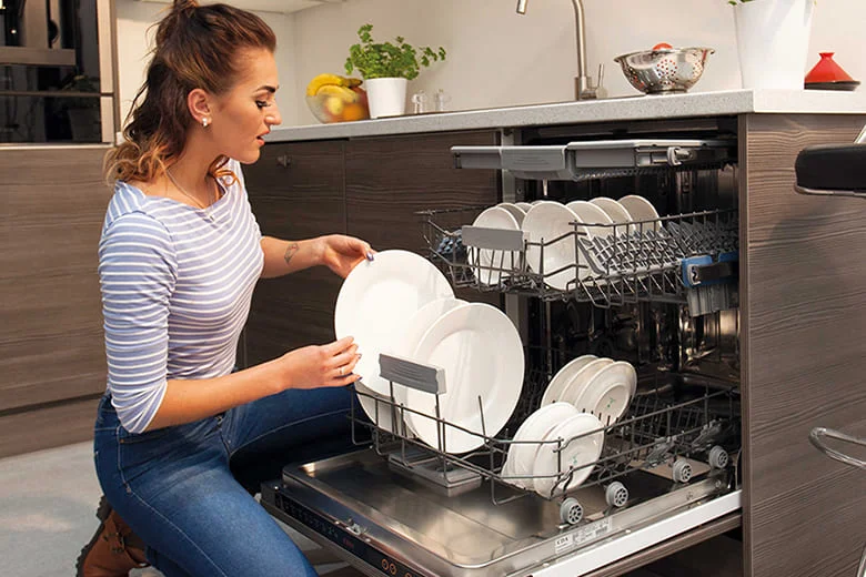 Máy rửa bát Midea mang lại lợi ích 
