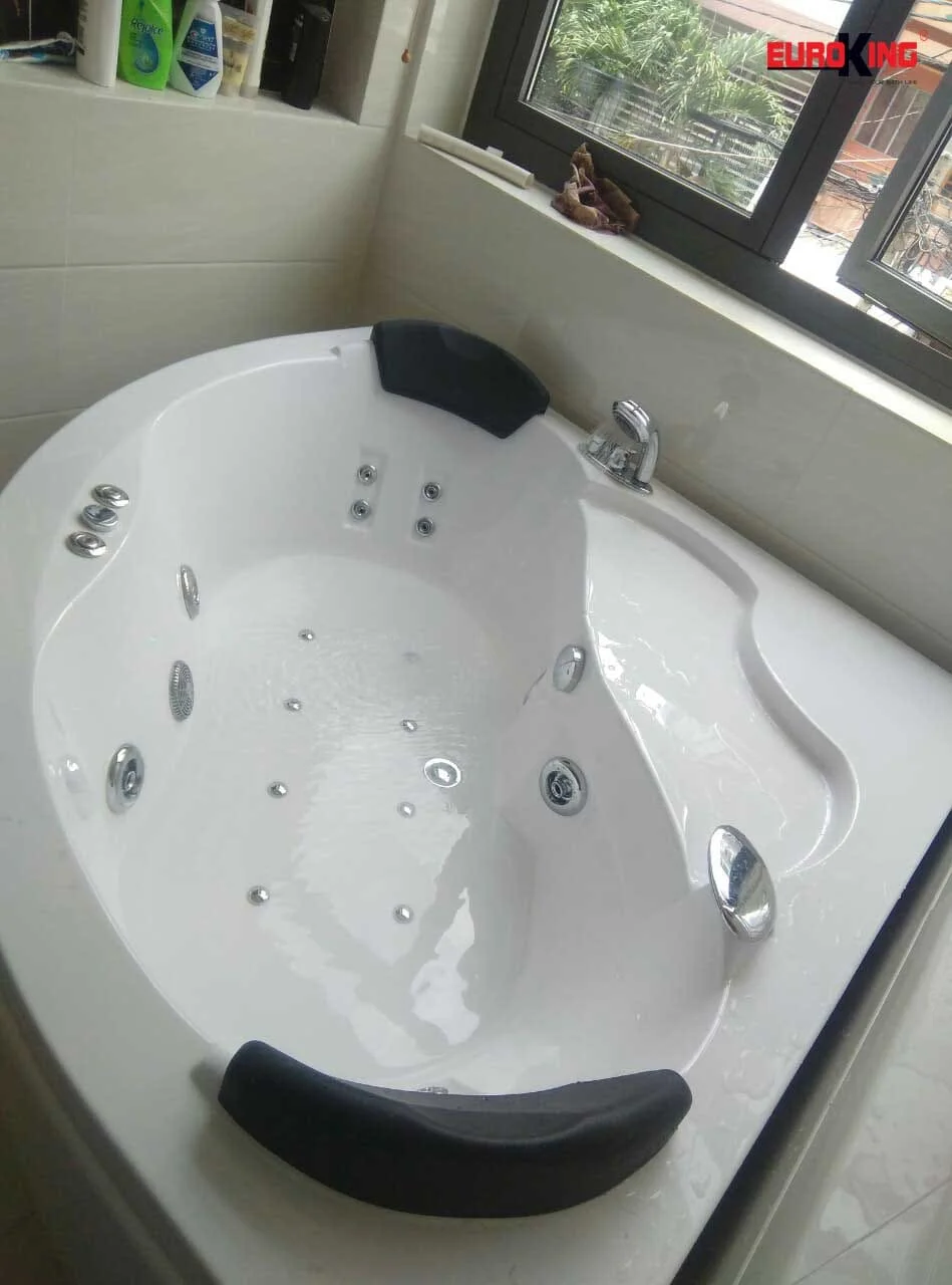 Bồn tắm MASSAGE Euroking EU–6601