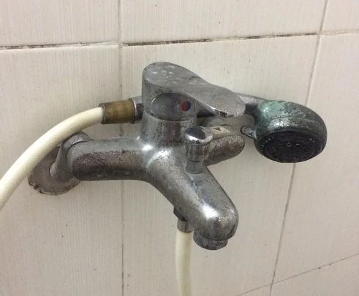 Sen tắm kém chất lượng
