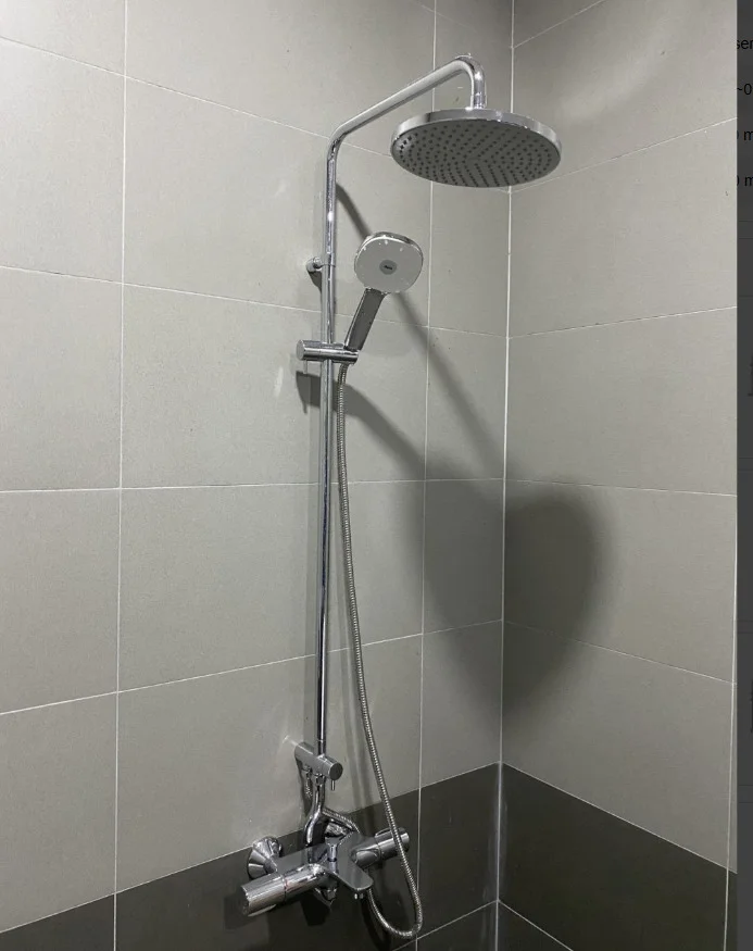 Sen tắm cây đứng nhiệt độ Inax BFV-3415T