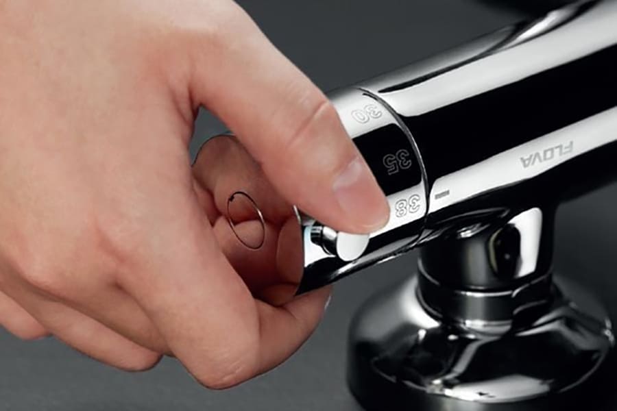 Sen tắm điều chỉnh nhiệt độ 