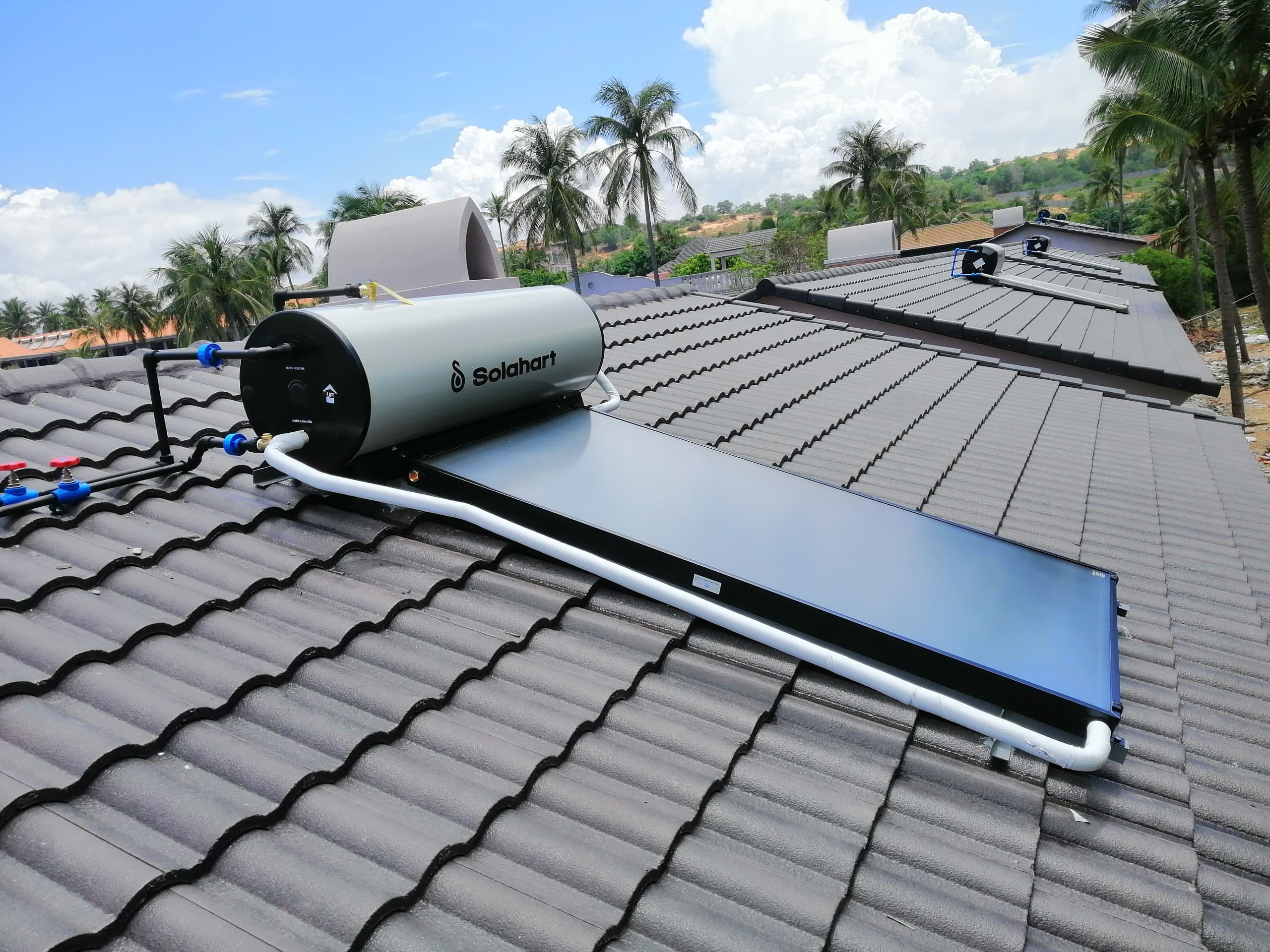 ử dụng năng lượng mặt trời giảm phụ thuộc vào điện lưới quốc gia