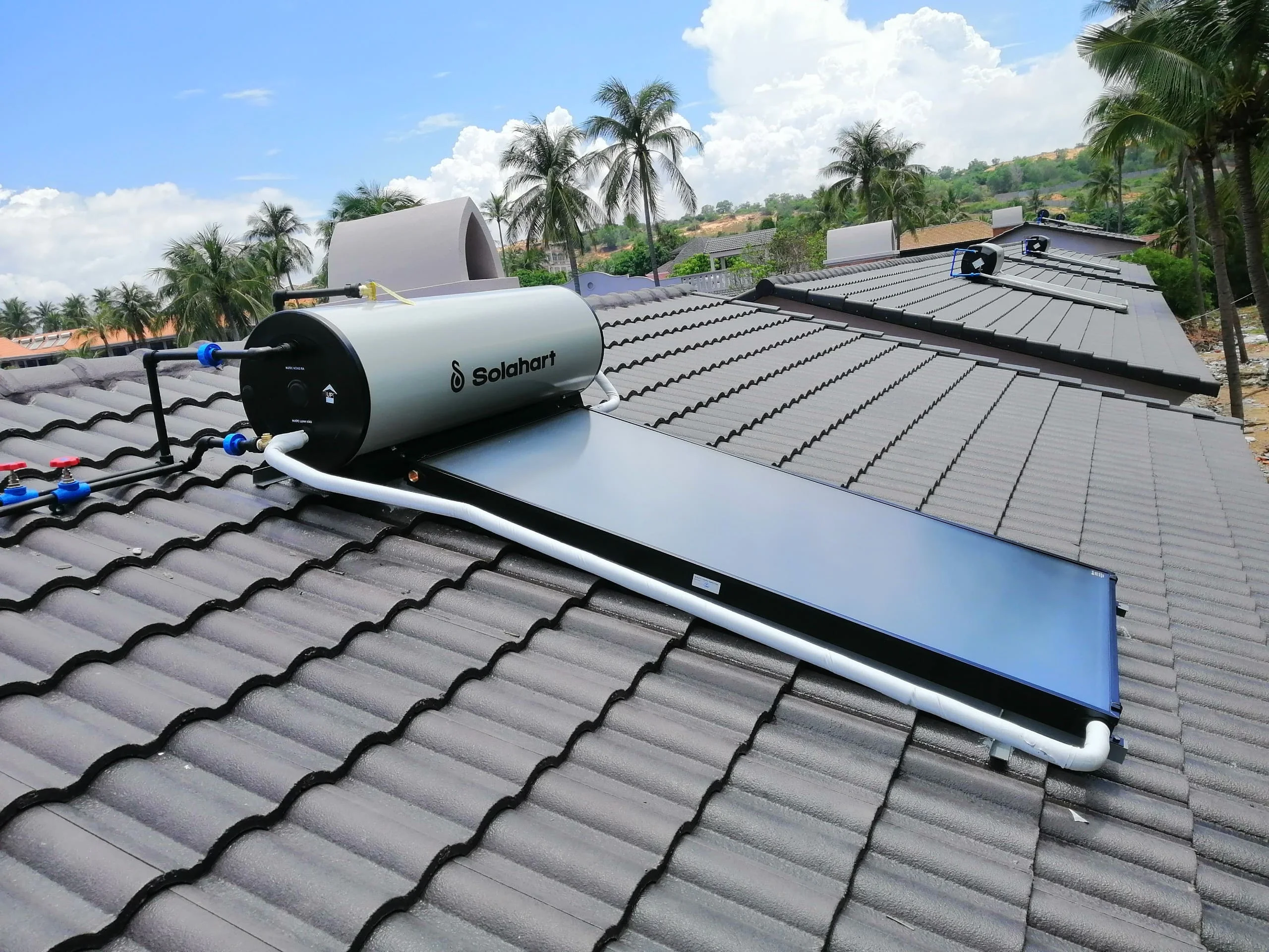 ử dụng năng lượng mặt trời giảm phụ thuộc vào điện lưới quốc gia