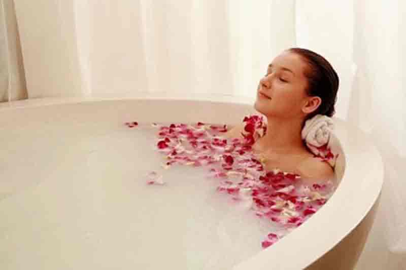 Trải nghiệm ngâm mình trong bồn tắm Mowoen